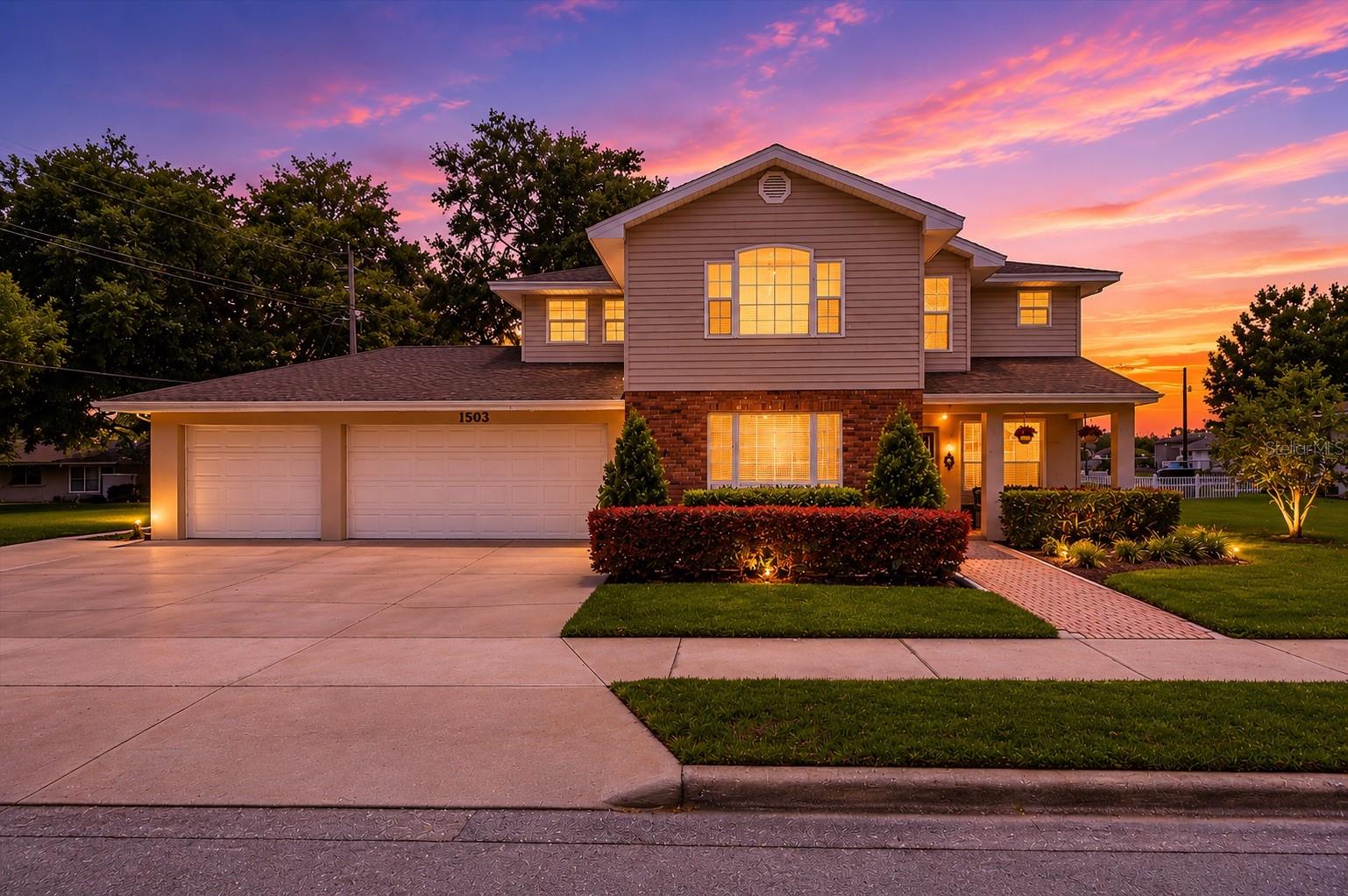 AUBURN OAKS - Residential