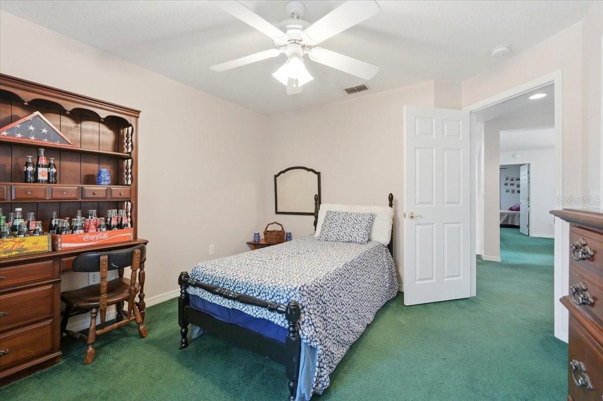 AUBURN OAKS - Residential