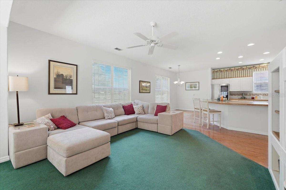 AUBURN OAKS - Residential