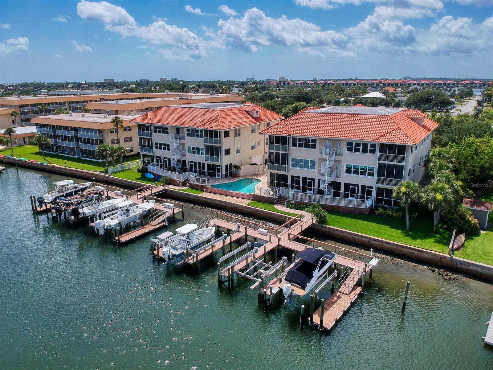 Flores Del Rio Condo - Residential