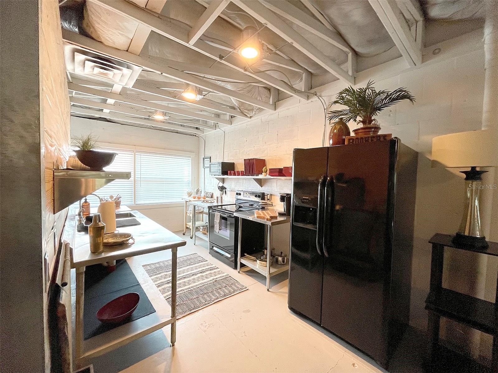 1600 - GULF GATE UNIT 02 - Residential Lease
