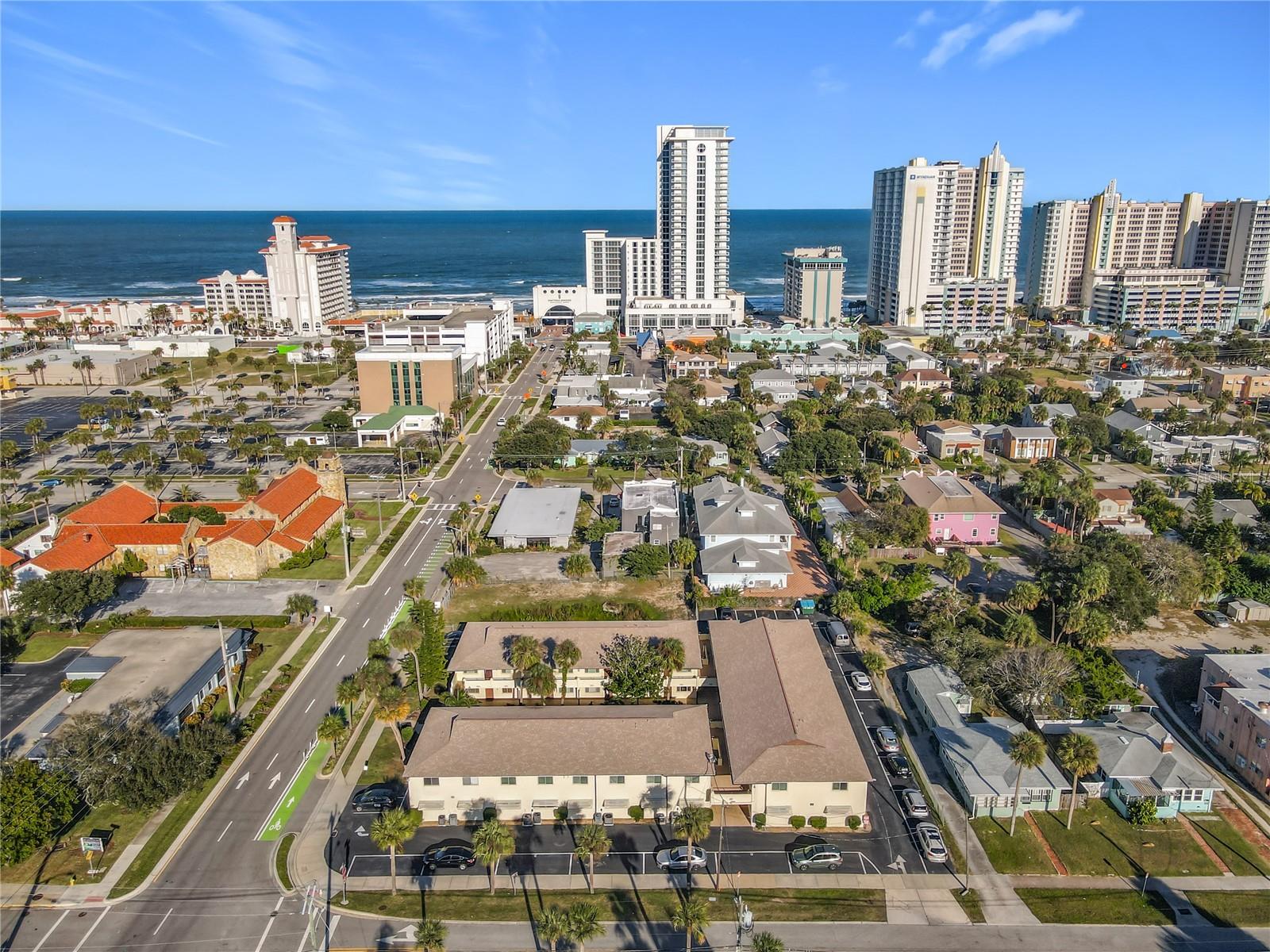SUMMER WINDS CONDO - Residential