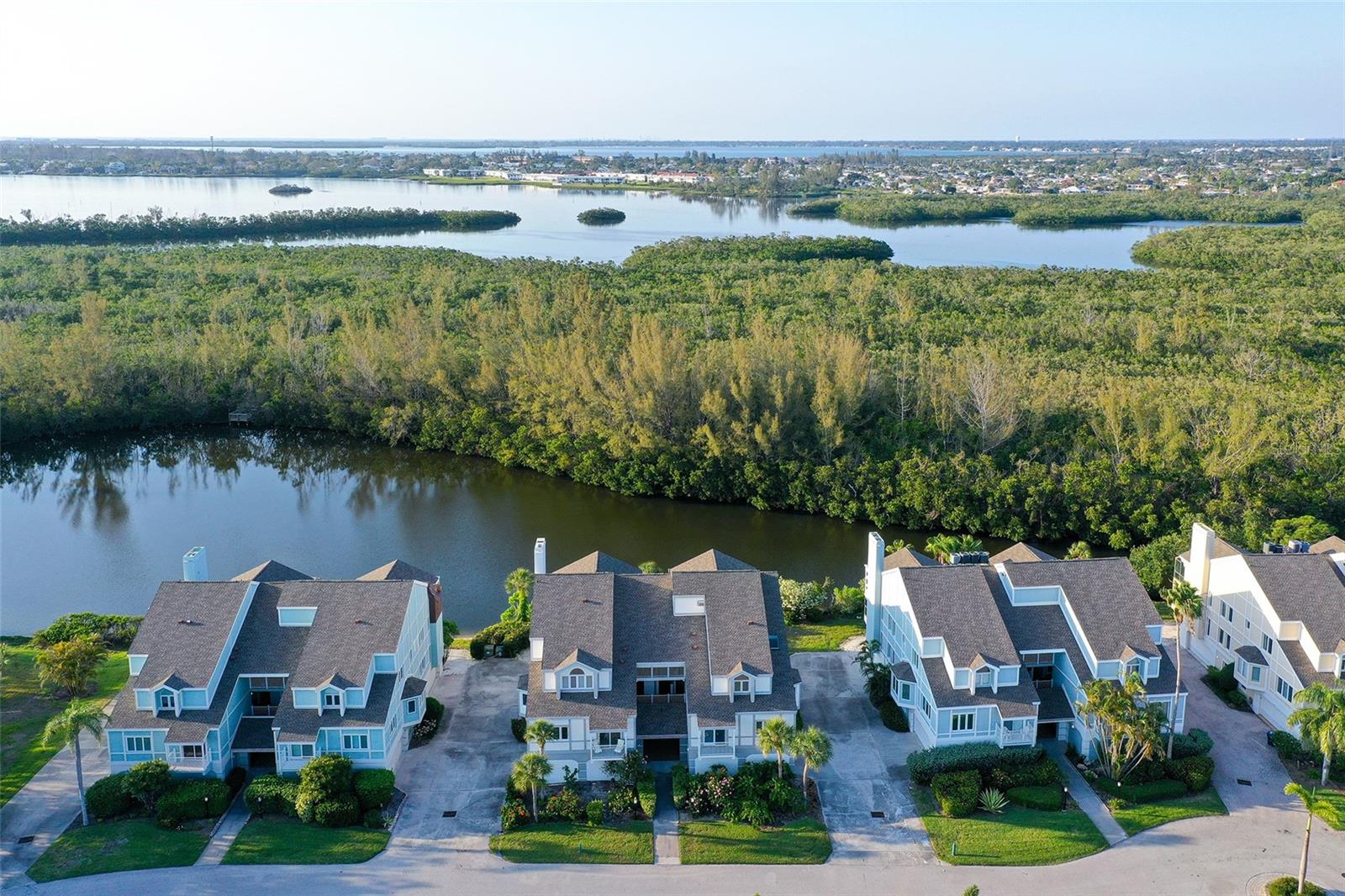 TIDY ISLAND PH III - Residential