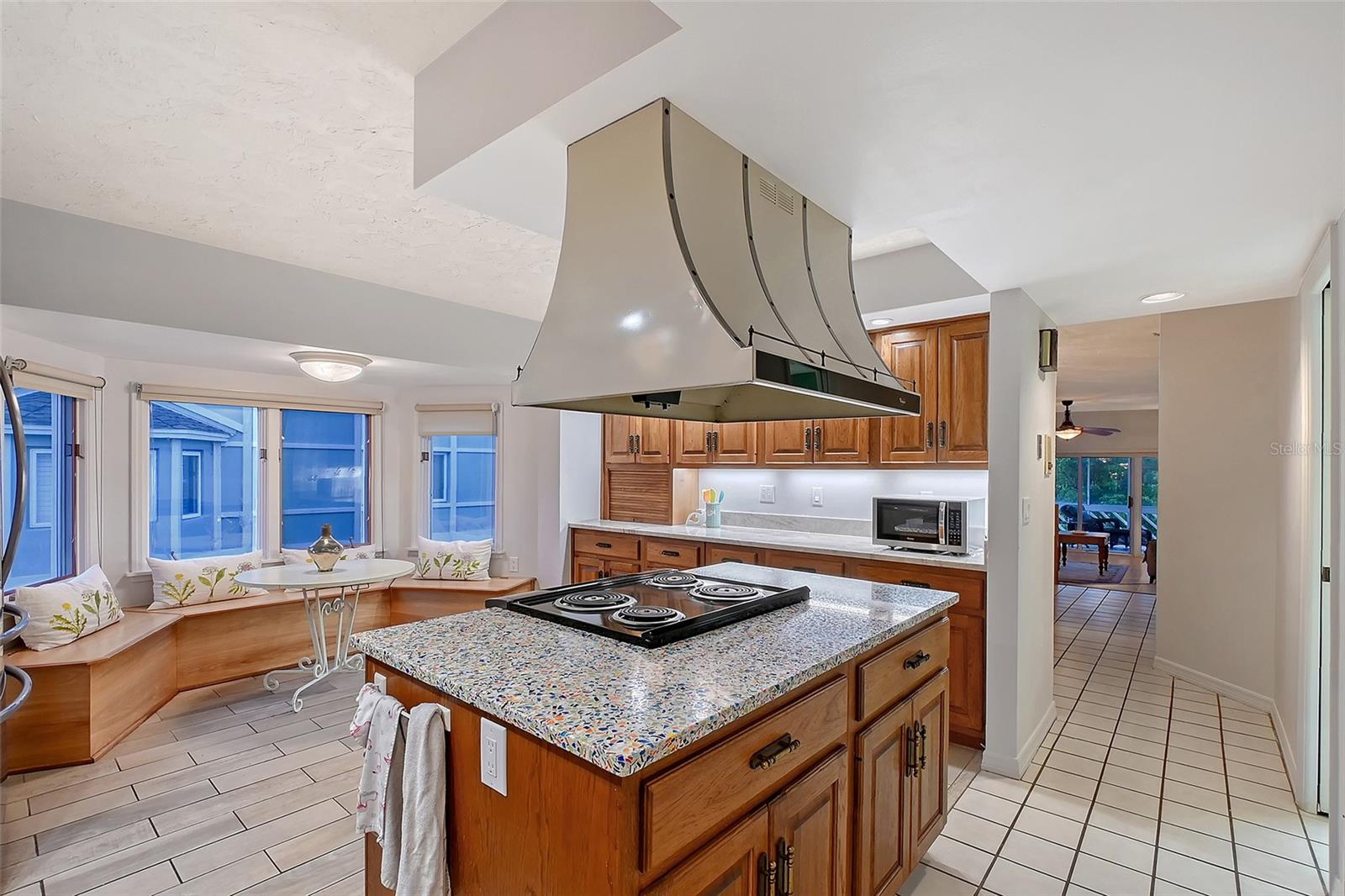 TIDY ISLAND PH III - Residential