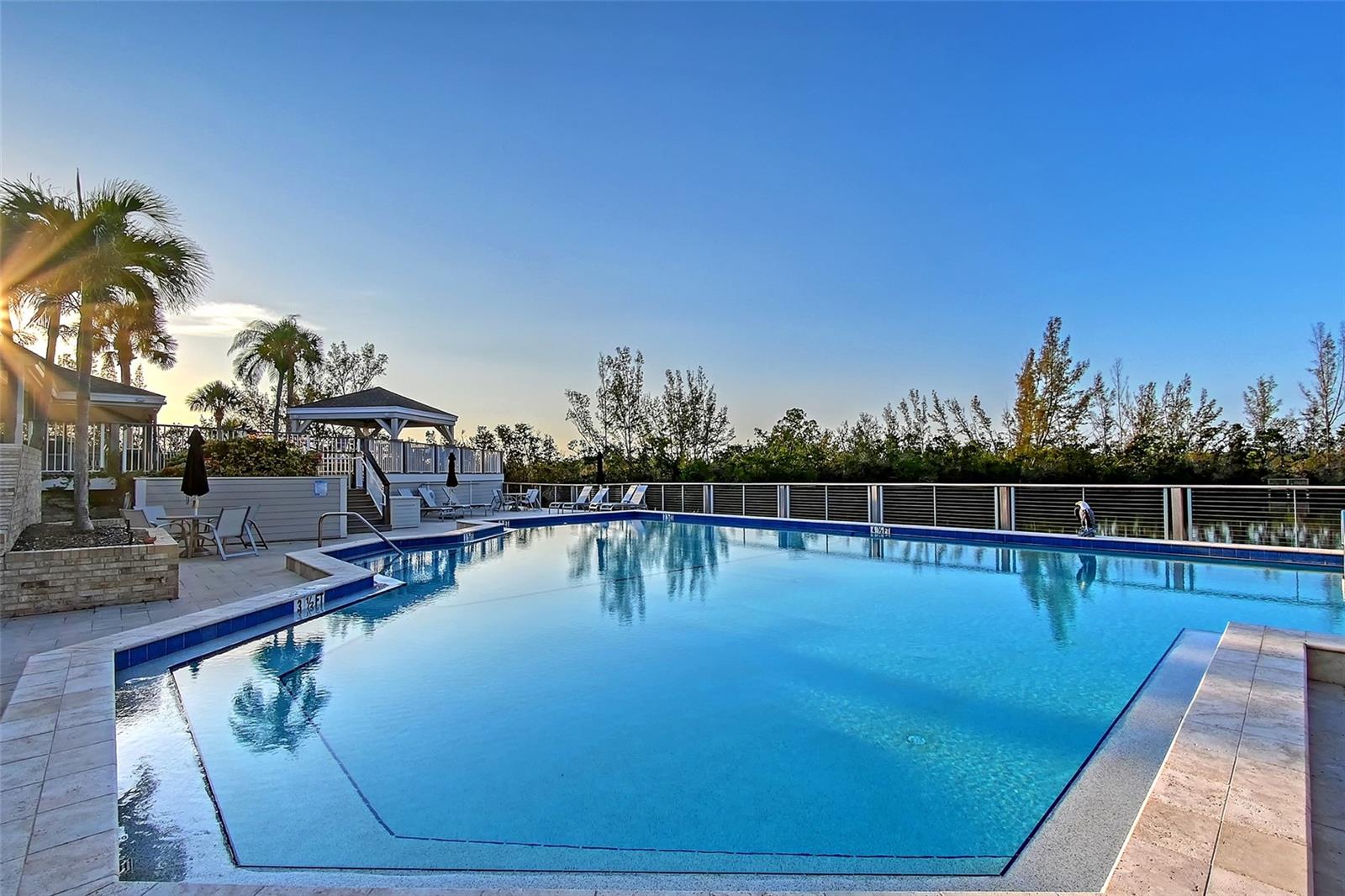 TIDY ISLAND PH III - Residential