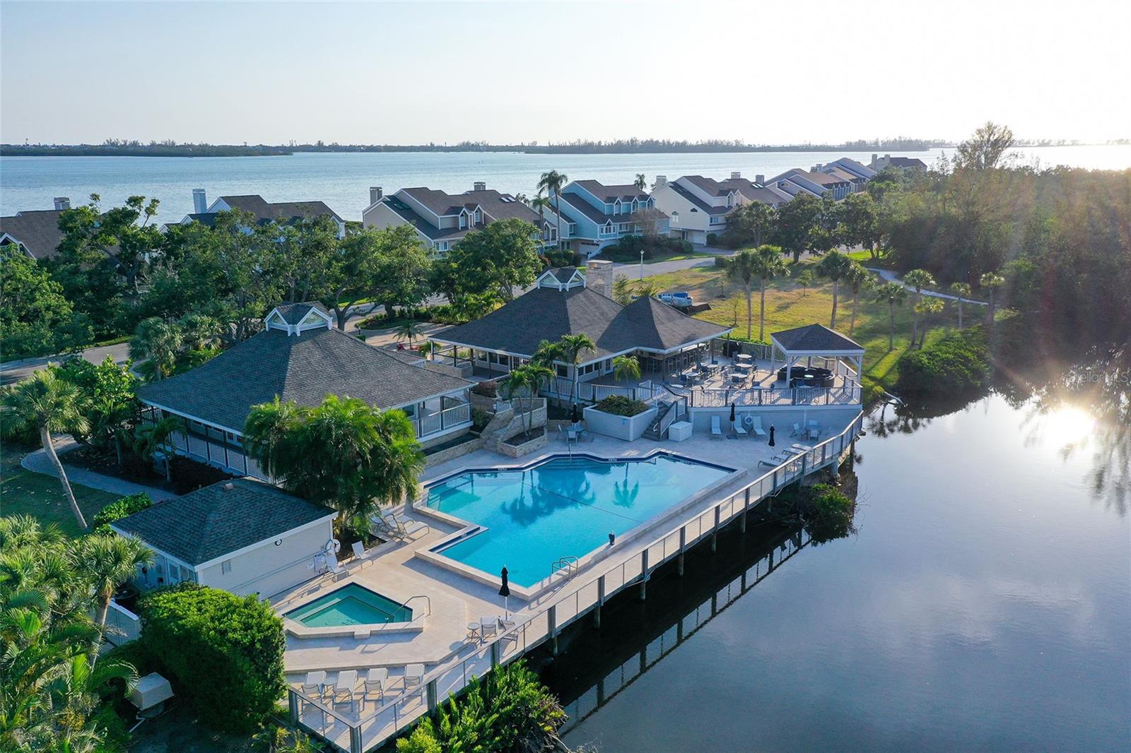 TIDY ISLAND PH III - Residential