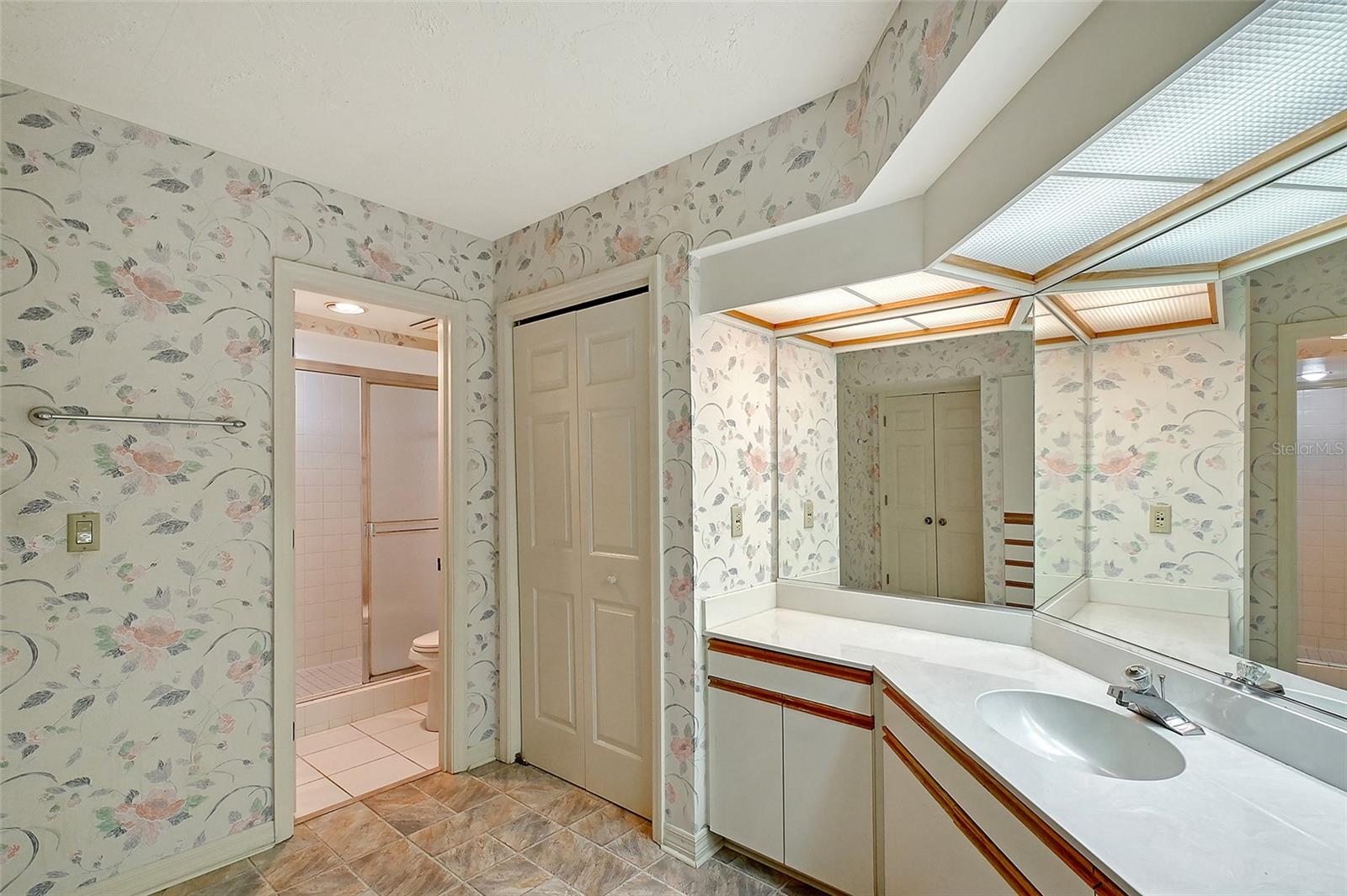 TIDY ISLAND PH III - Residential