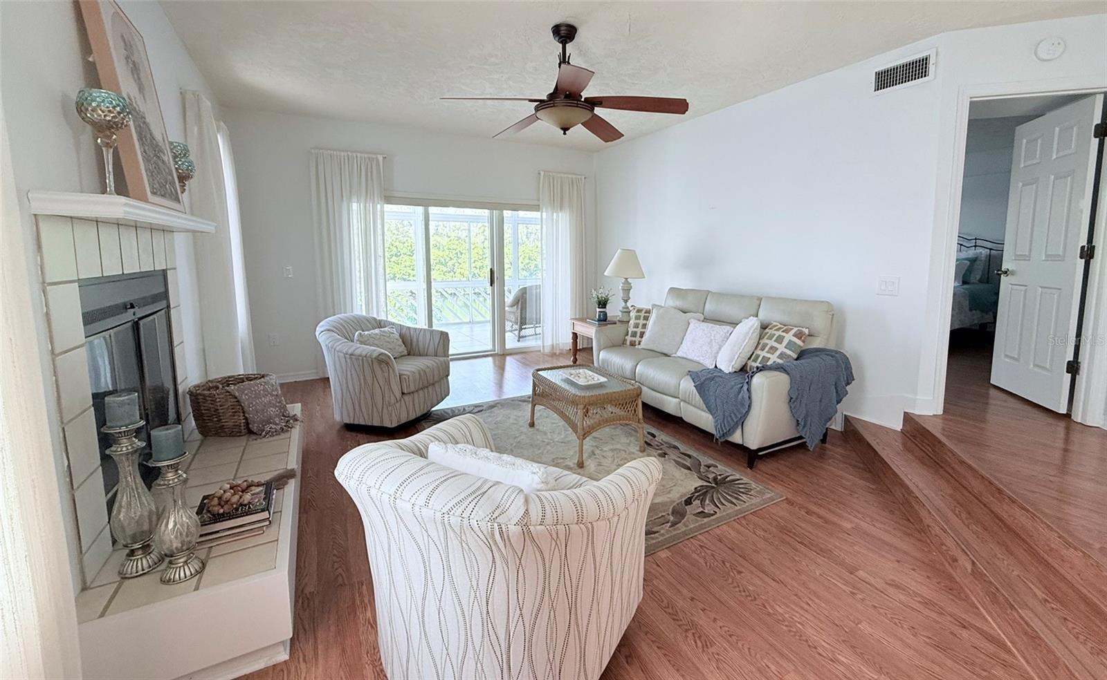 TIDY ISLAND PH III - Residential