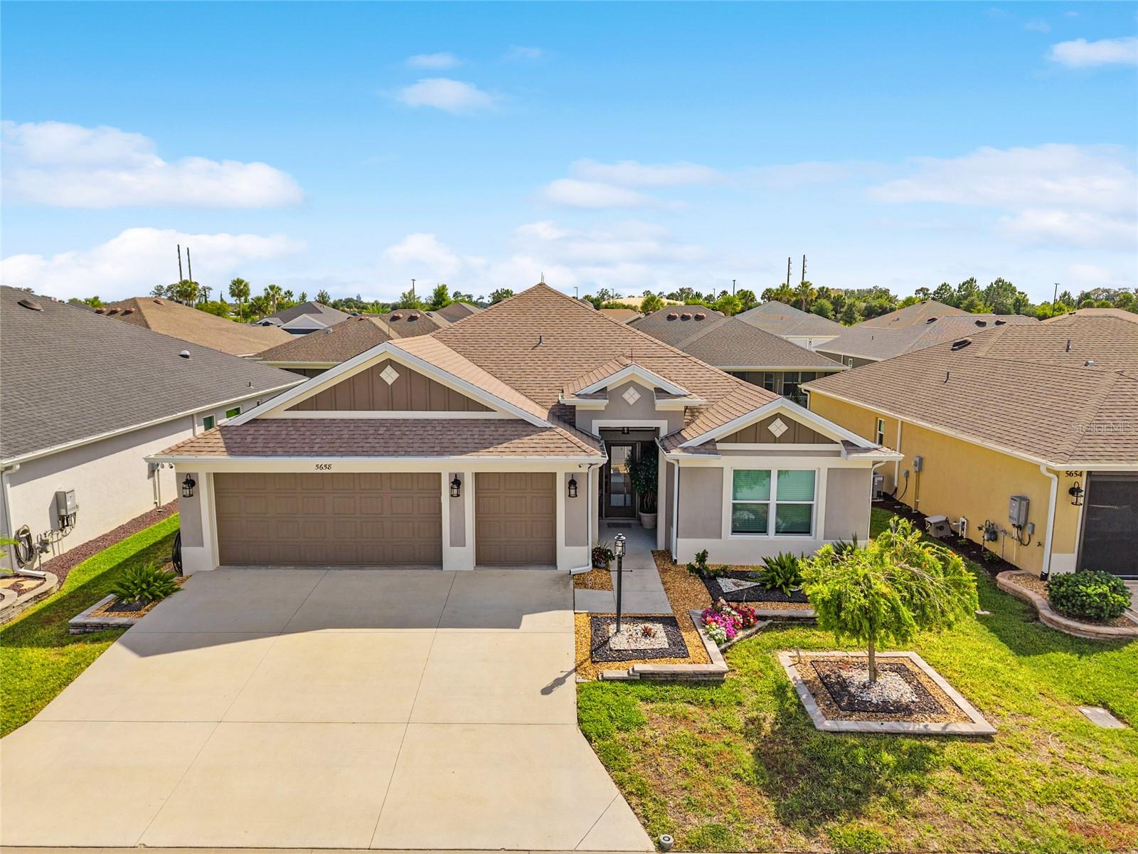 VILLAGES OF SOUTHERN OAKS - VILLAGE OF HAWKINS - Residential