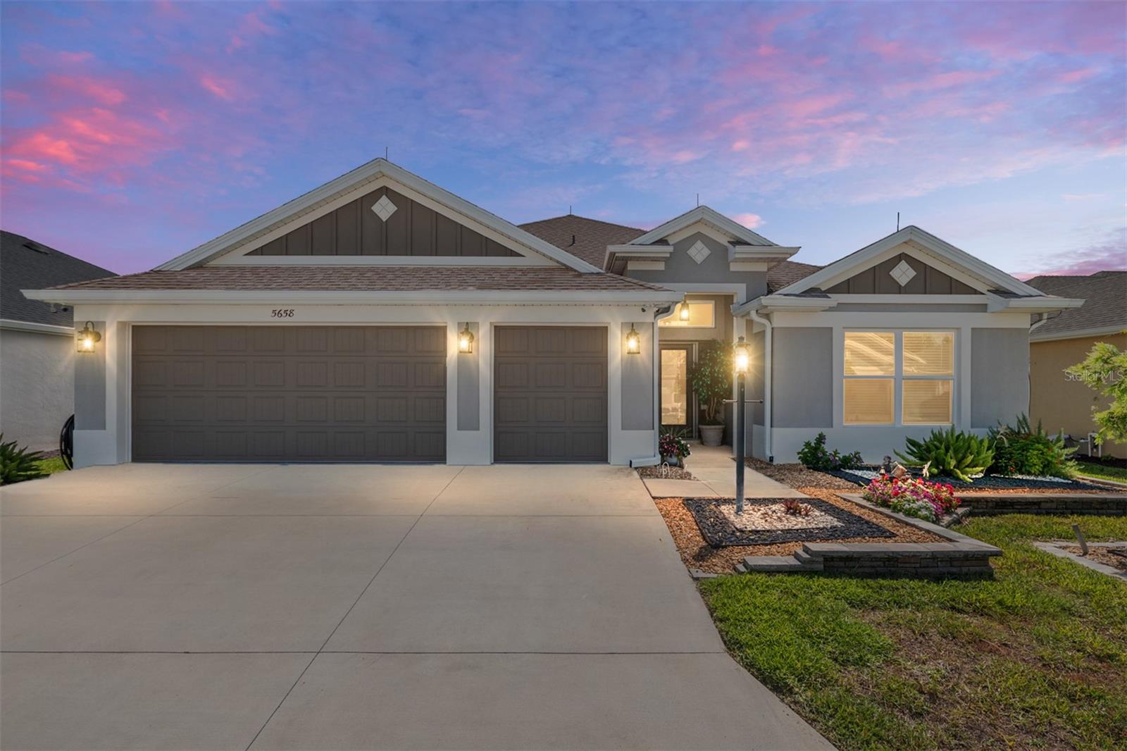 VILLAGES OF SOUTHERN OAKS - VILLAGE OF HAWKINS - Residential