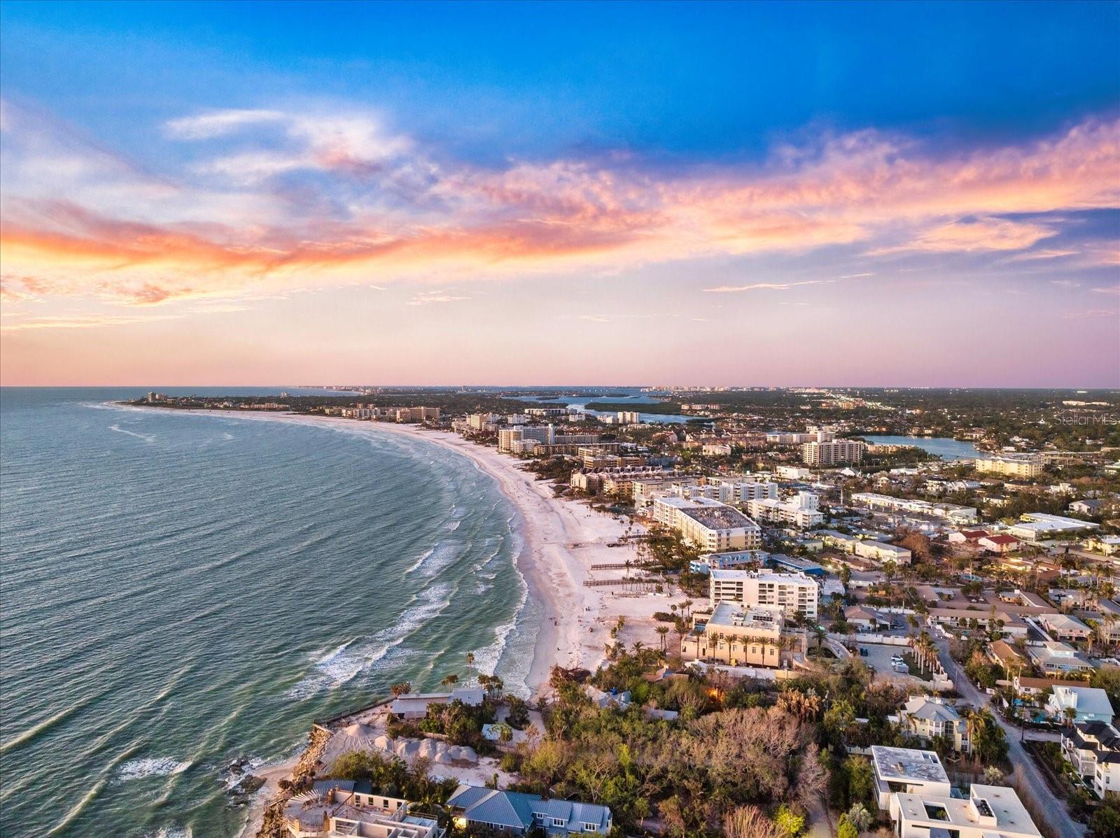 SIESTA BEACH - Residential Lease