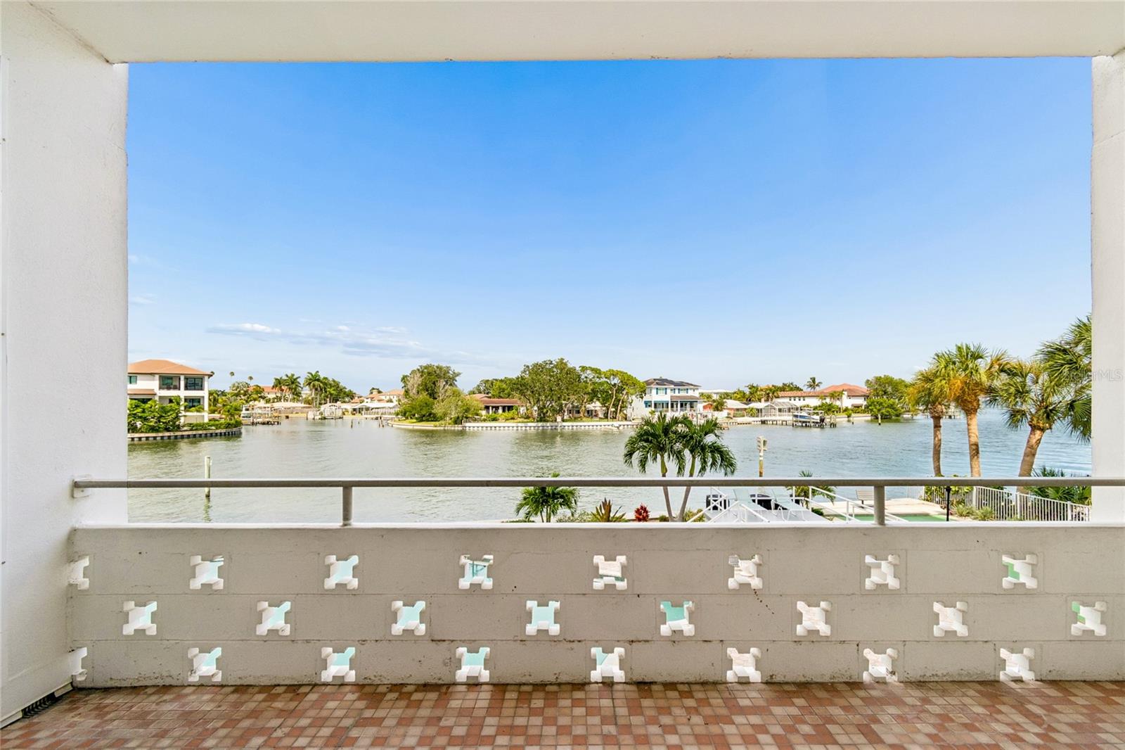 BRIGHTWATERS TOWER OF SNELL ISLE - Residential