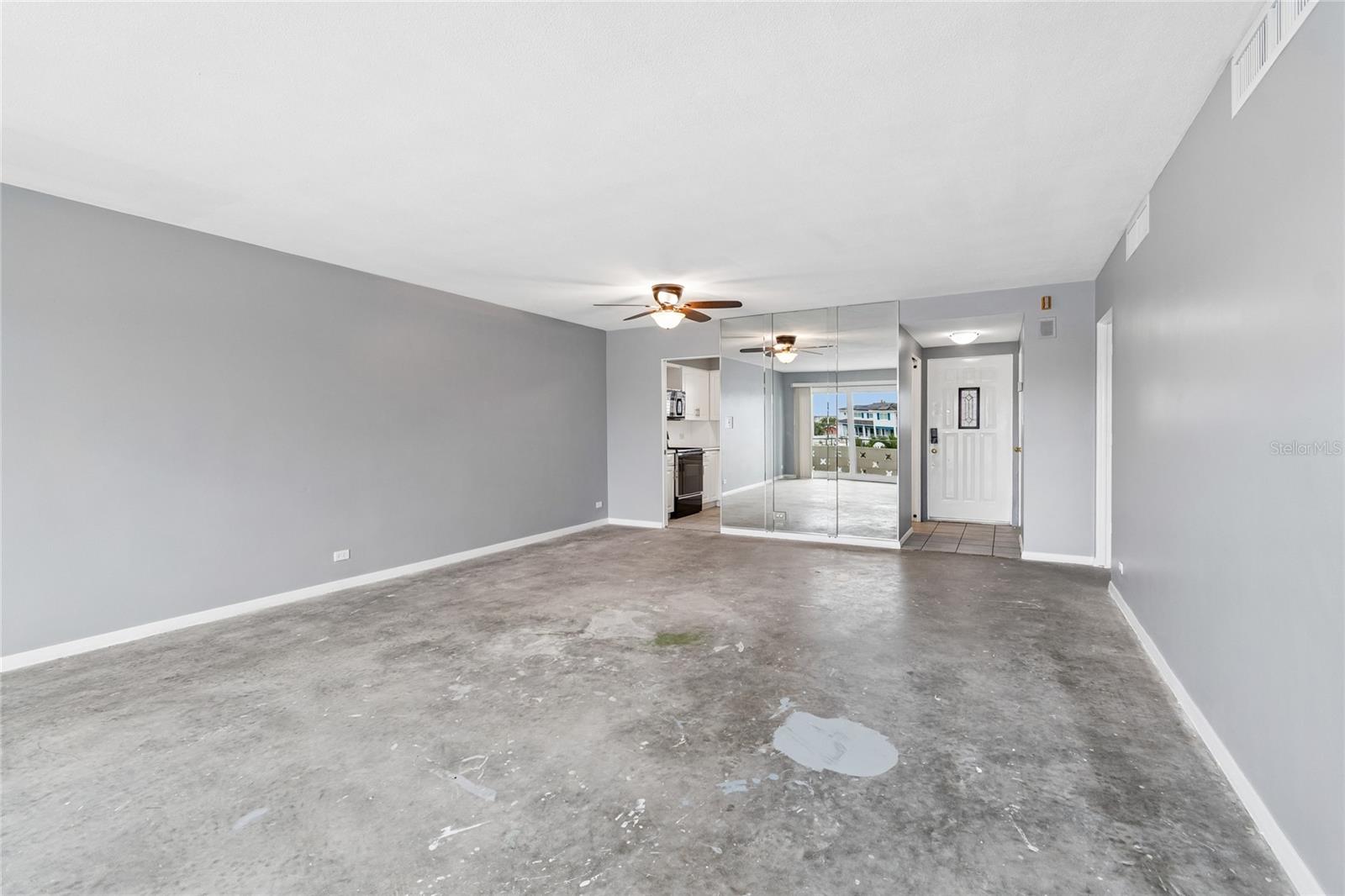 BRIGHTWATERS TOWER OF SNELL ISLE - Residential