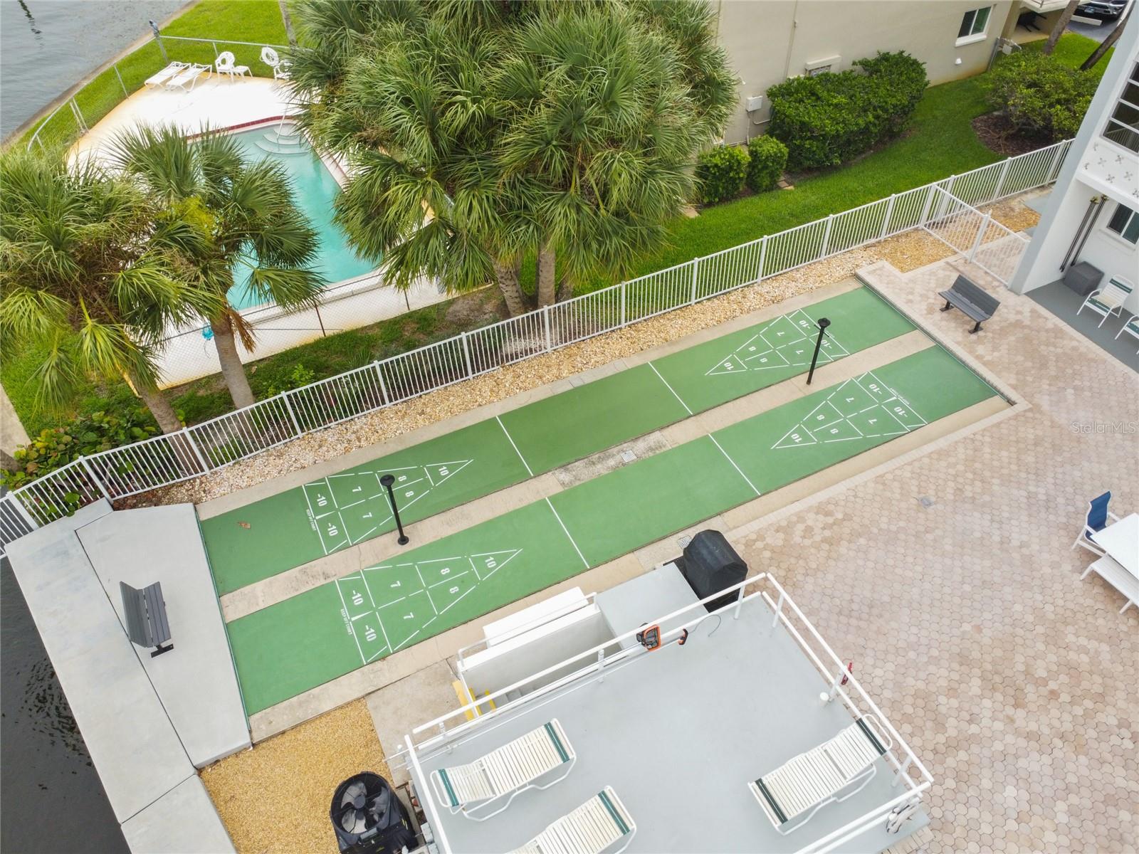 BRIGHTWATERS TOWER OF SNELL ISLE - Residential