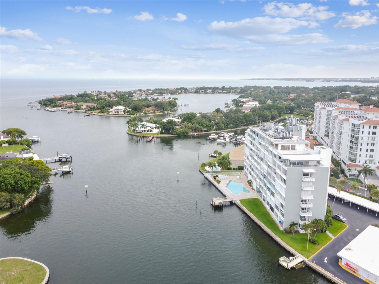 BRIGHTWATERS TOWER OF SNELL ISLE - Residential