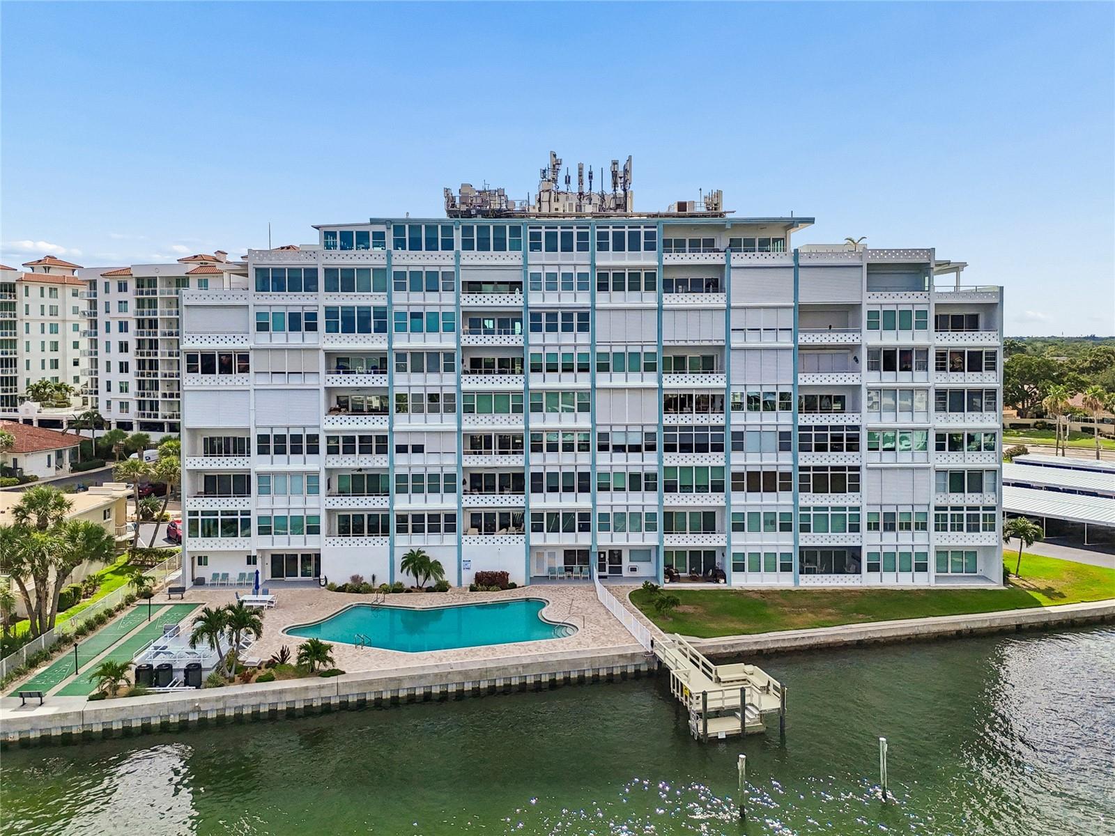 BRIGHTWATERS TOWER OF SNELL ISLE - Residential
