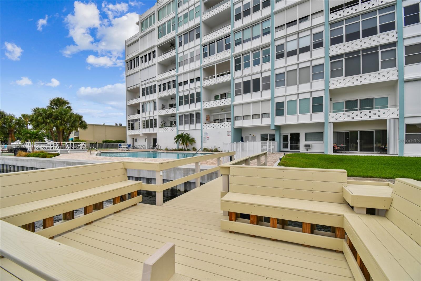 BRIGHTWATERS TOWER OF SNELL ISLE - Residential