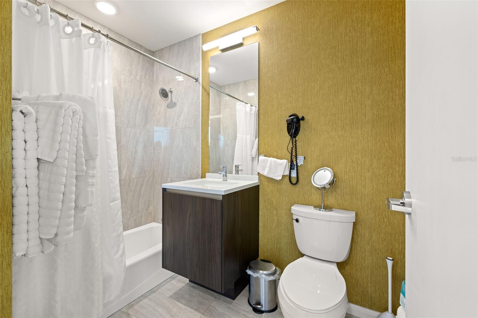 AQUATICA CONDO - Residential Lease