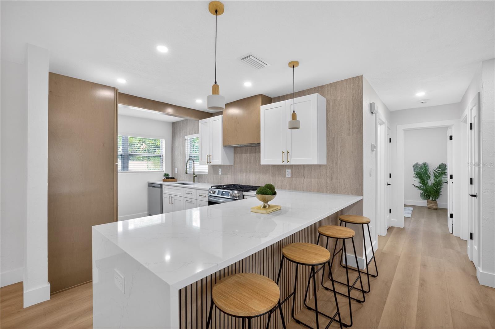 COLLEGE PARK - Residential