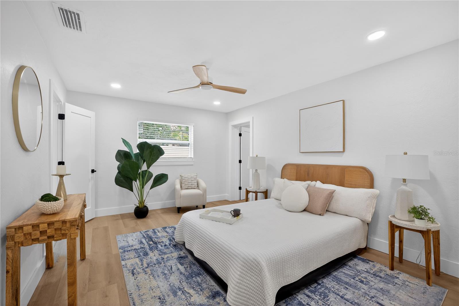 COLLEGE PARK - Residential