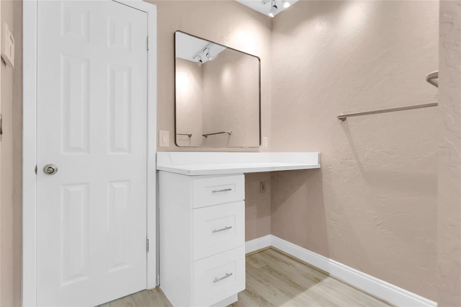 ANDERSON HEIGHTS - Residential