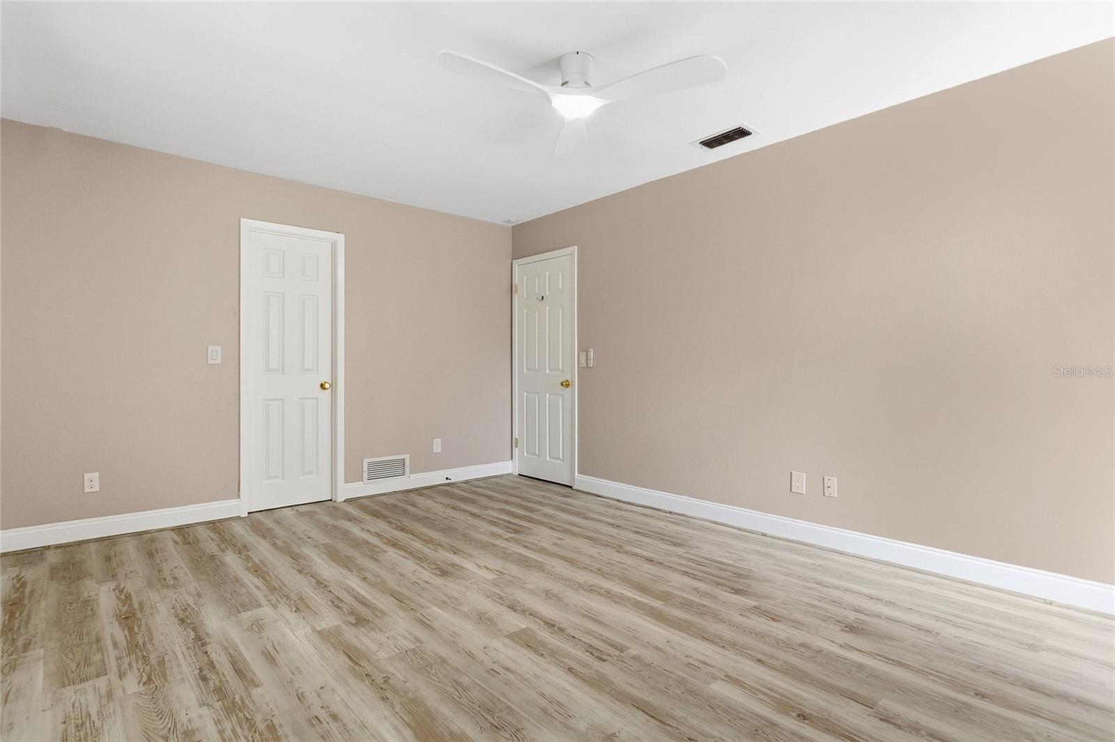 ANDERSON HEIGHTS - Residential