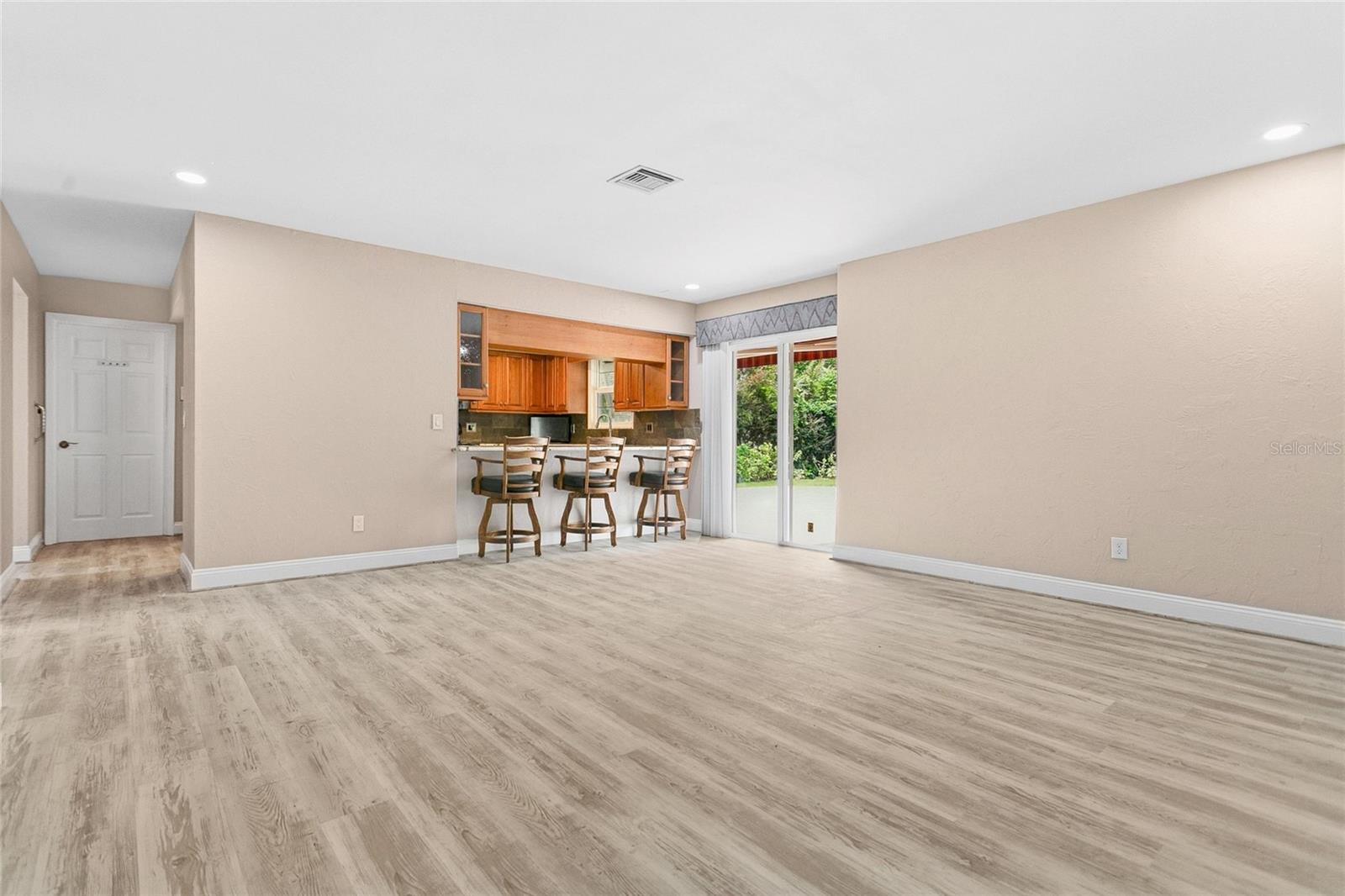 ANDERSON HEIGHTS - Residential