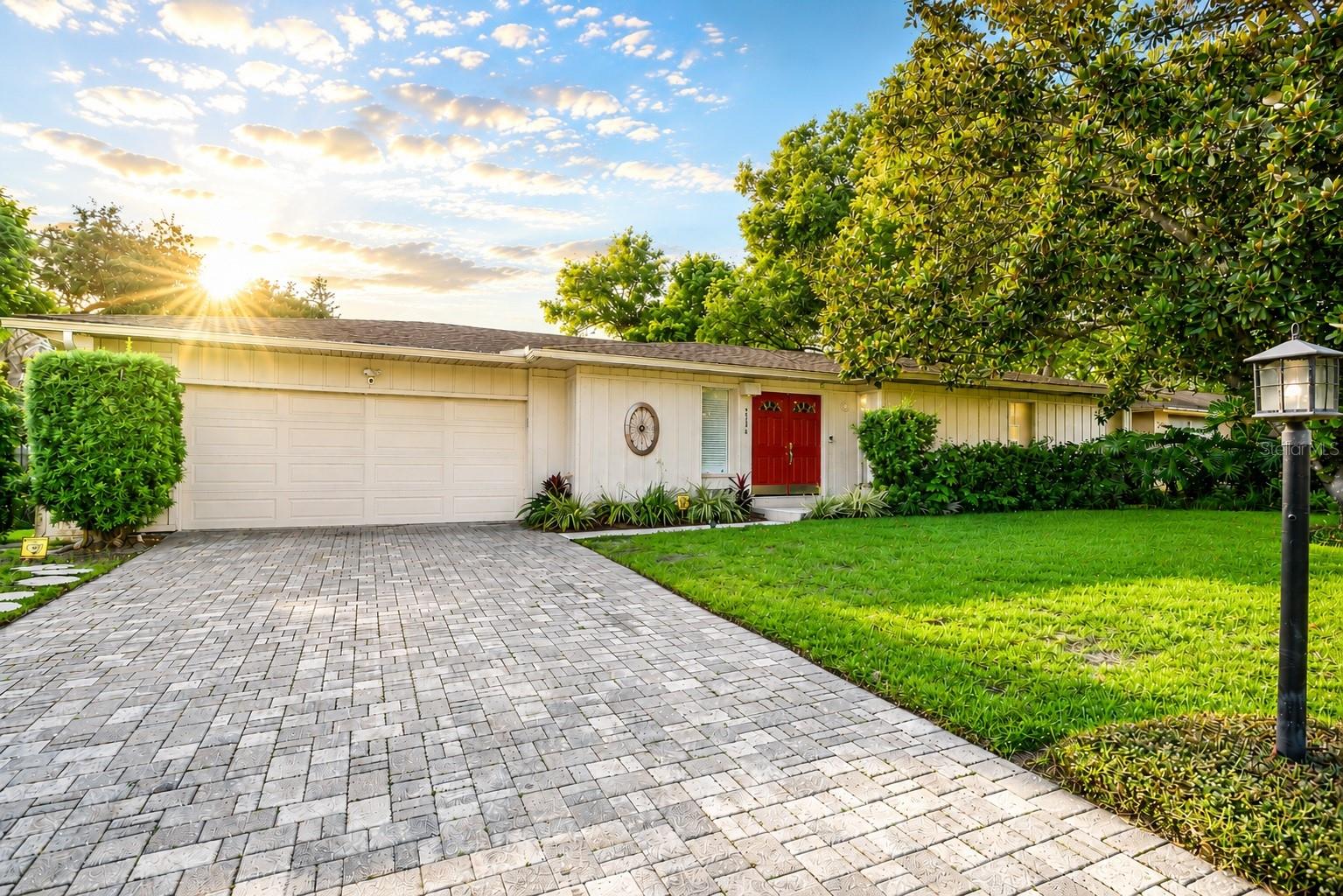 ANDERSON HEIGHTS - Residential