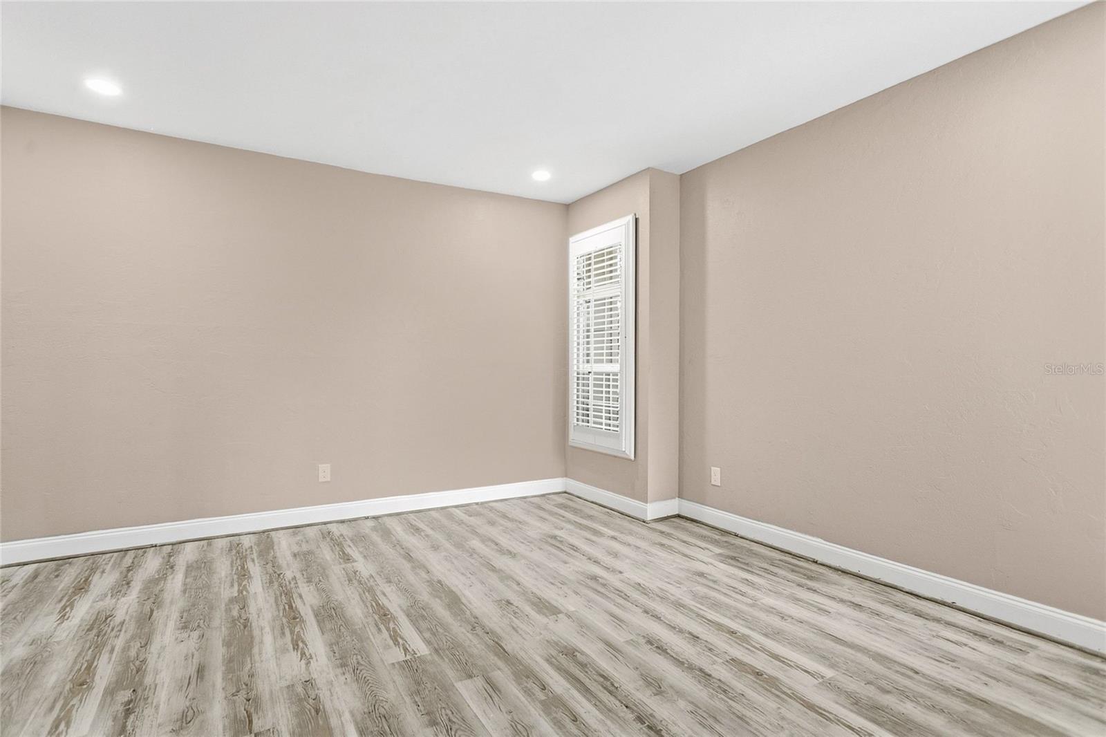 ANDERSON HEIGHTS - Residential