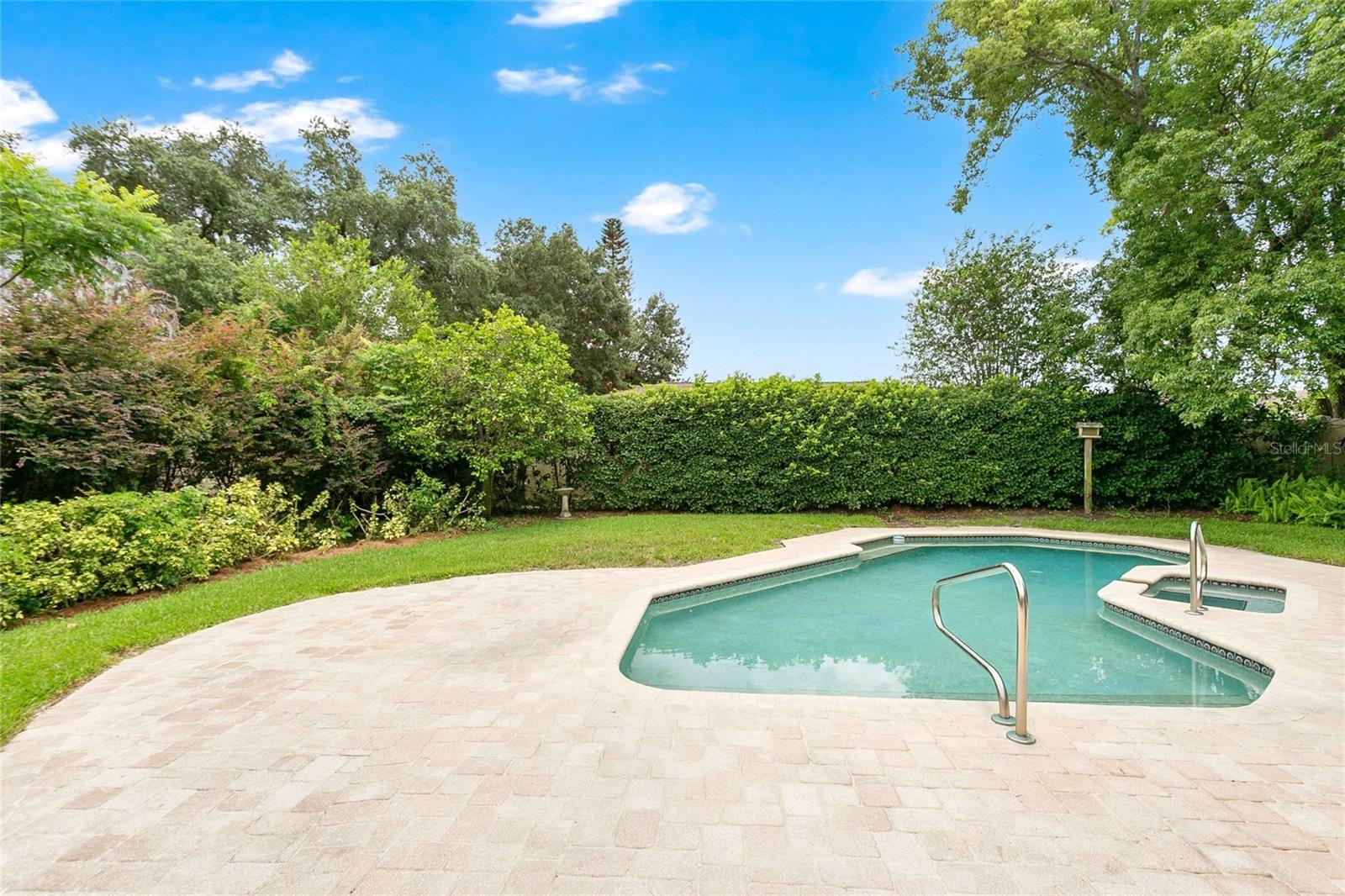 ANDERSON HEIGHTS - Residential