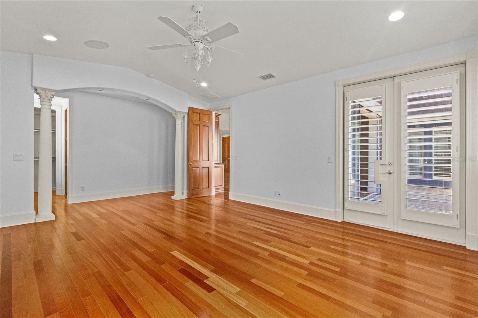 THE RESERVE OF OLD TAMPA BAY - Residential
