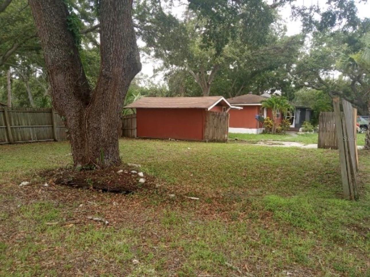 Prime Lot in Highly Coveted Pinellas County!
Rare opportunity to own one of the few available lots in desirable Pinellas County, offering unbeatable flexibility and location. Zoned for Single Family Home (SFH), Accessory Dwelling Unit (ADU), and commercial use, this property is ideal for a wide range of residential or investment possibilities.
Just minutes from Morton Plant Hospital, and a short drive to top-rated restaurants, shopping, and the iconic sugar sands of Clearwater Beach, the location combines convenience with coastal charm. Walking distance to the beautiful Ross Norton Recreation Center.
Whether you're envisioning a private residence, income-generating ADU, or commercial venture, this lot delivers endless potential in one of Florida’s most sought-after regions.
