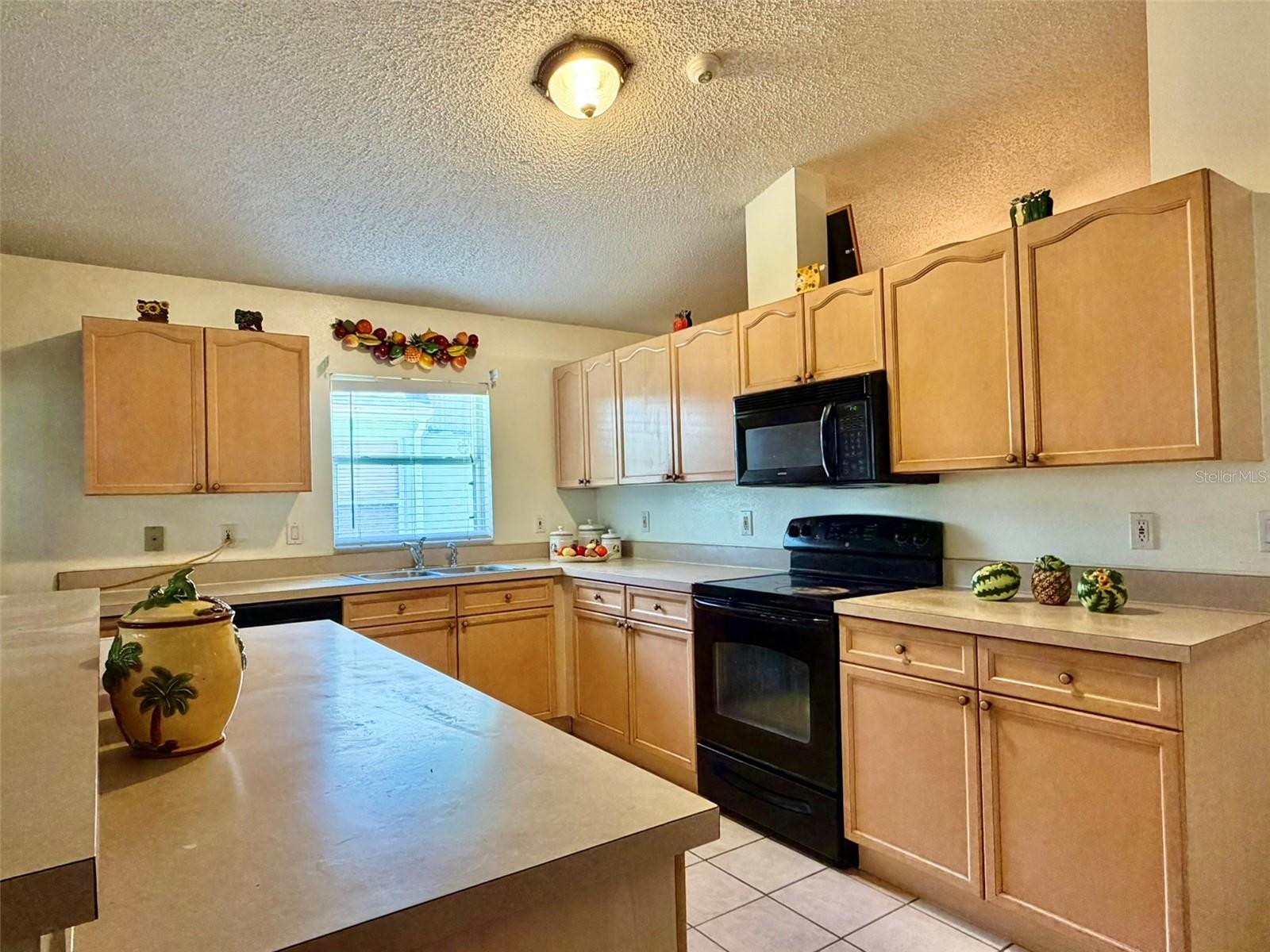 SHANNON LAKES PH 3 - Residential