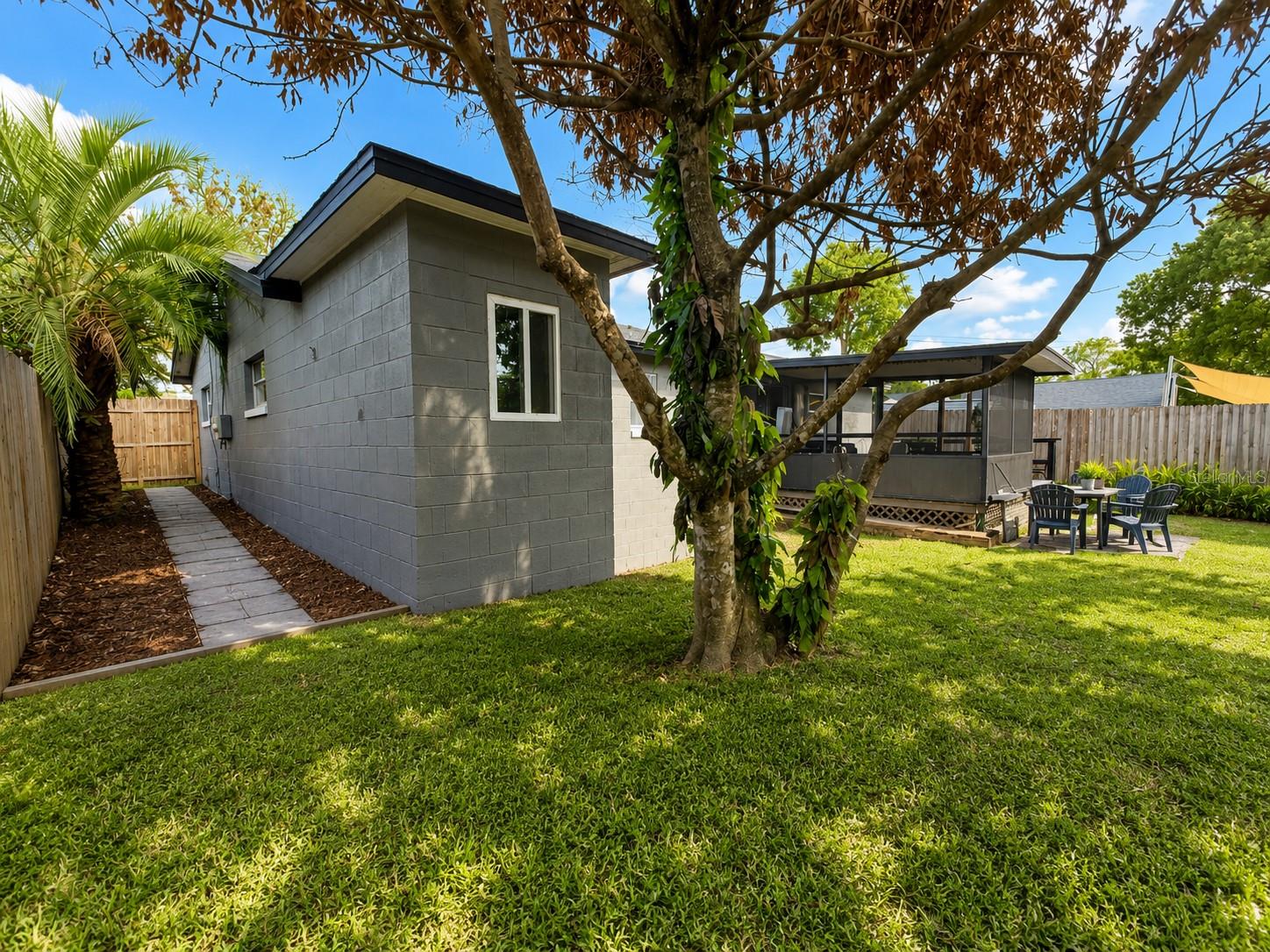 SANLANDO SPGS - Residential