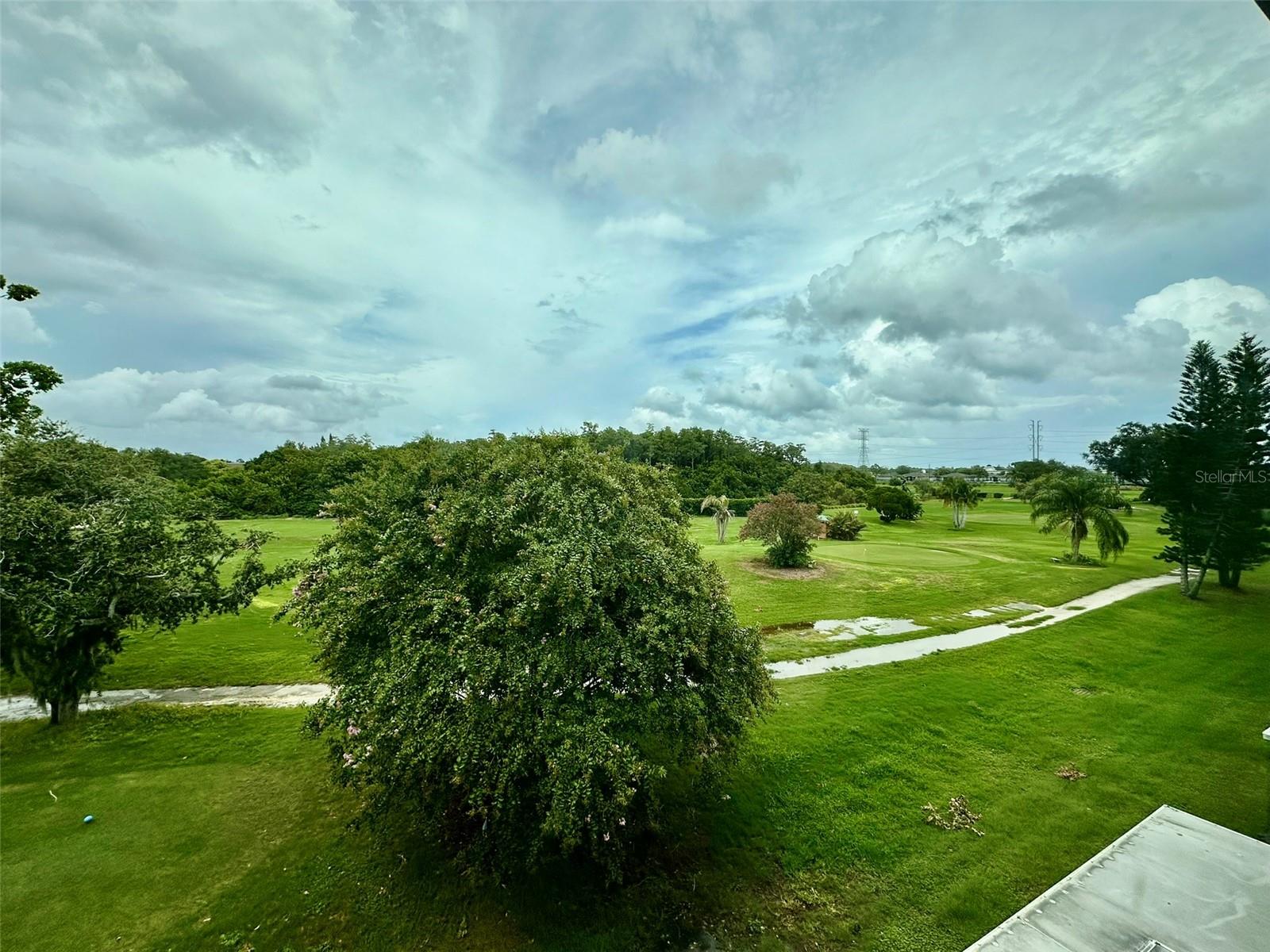 ON TOP OF THE WORLD - Residential