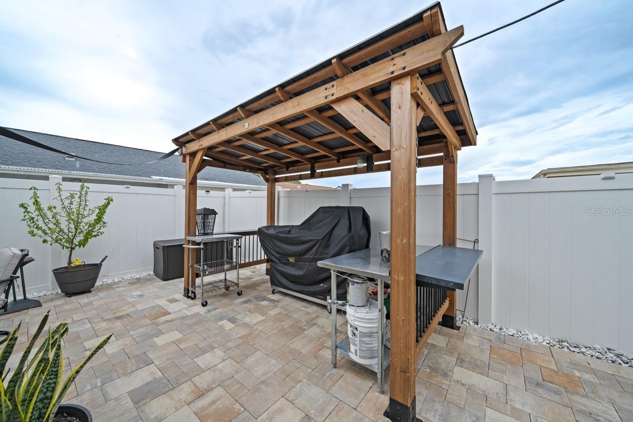 BEACON SQUARE - Residential