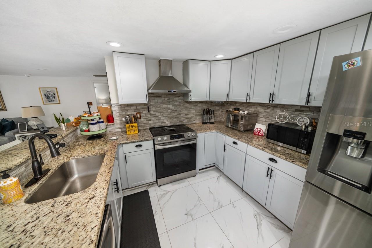 BEACON SQUARE - Residential