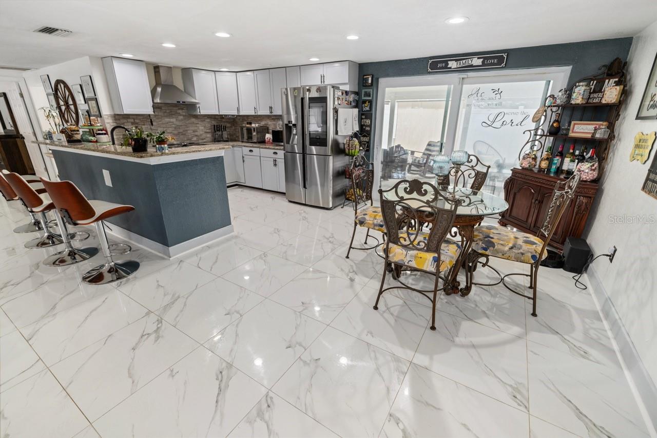BEACON SQUARE - Residential
