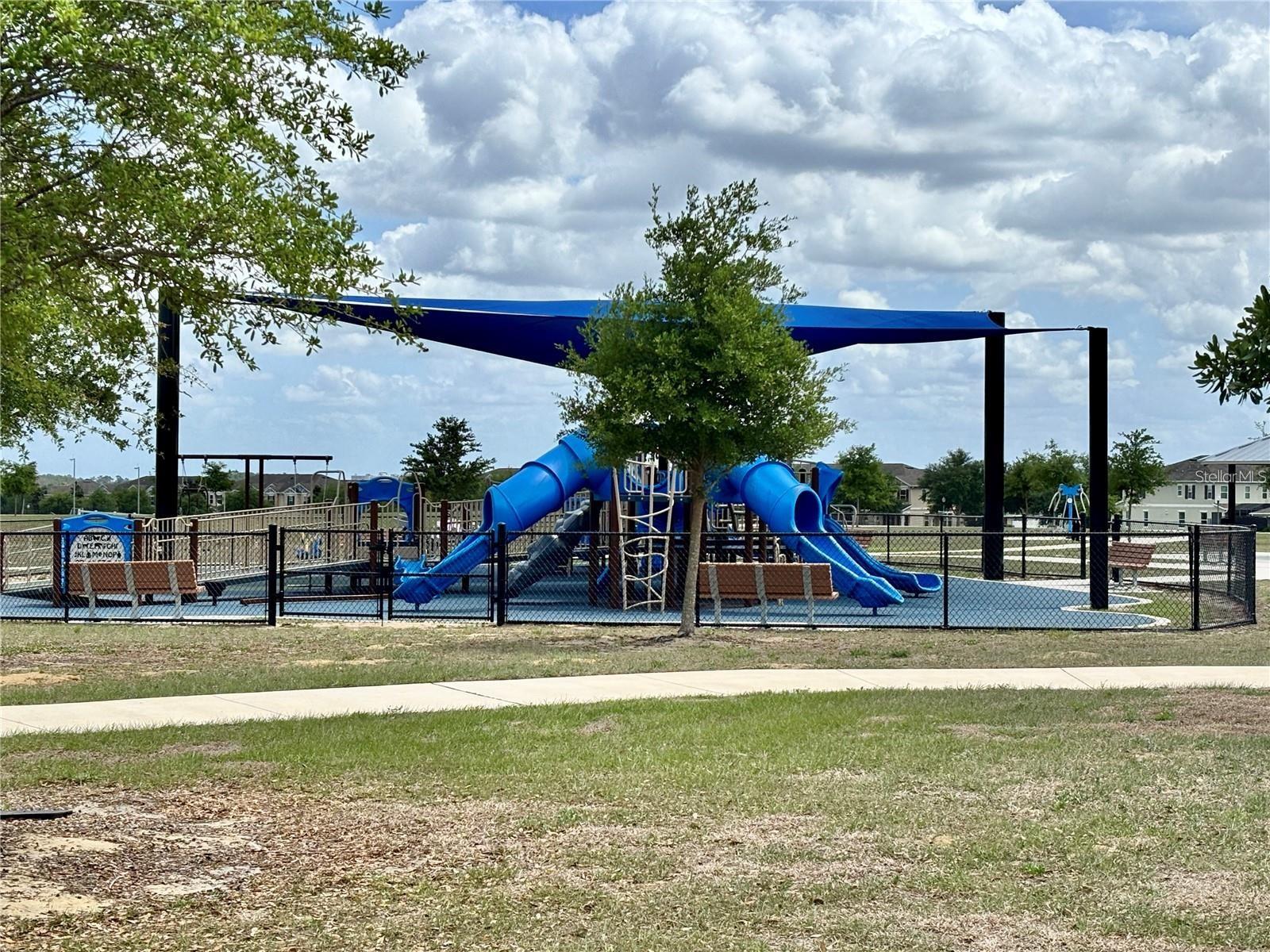 SUMMERLAKE - Residential