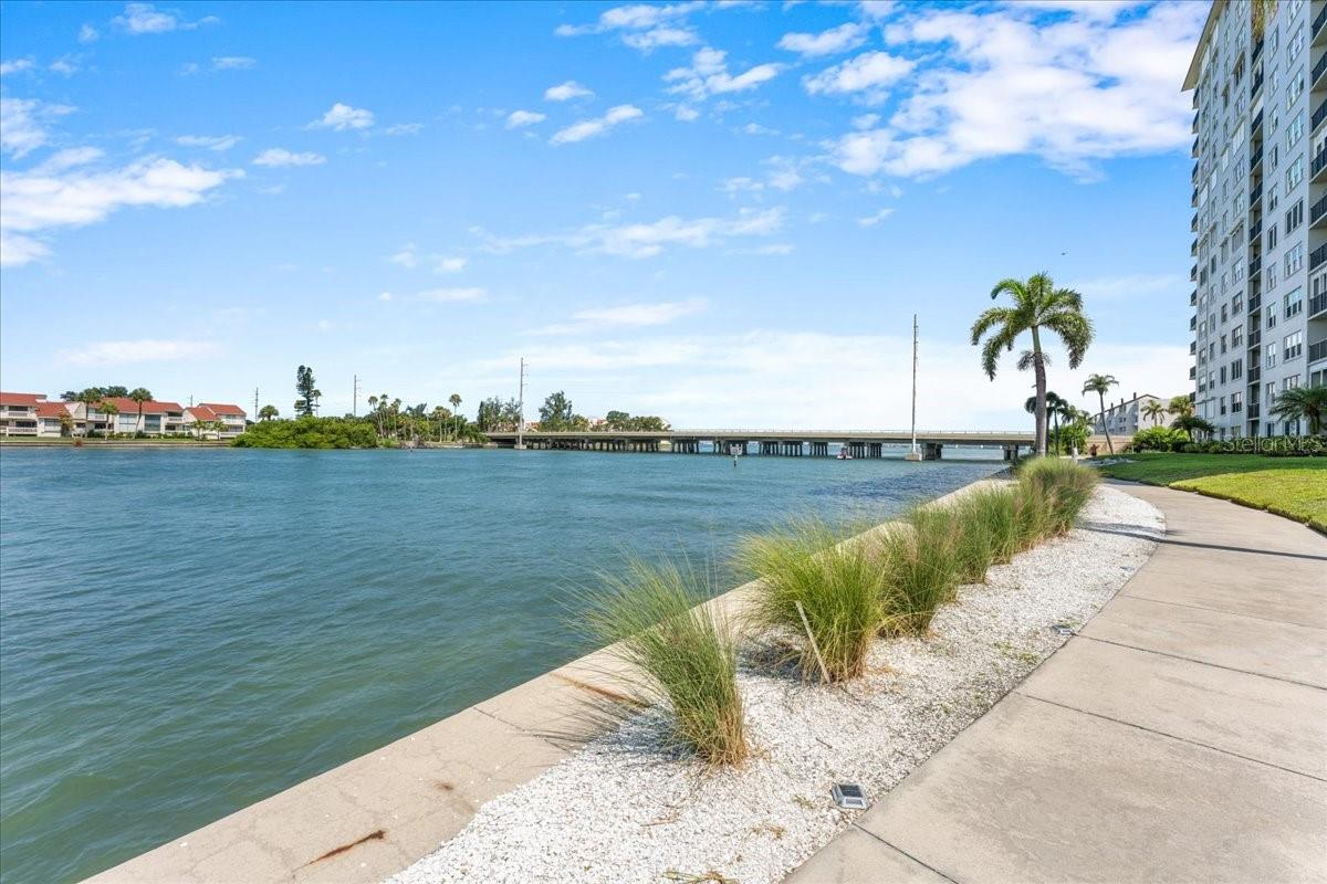 BAYWAY ISLES POINT BRITTANY FIVE - Residential
