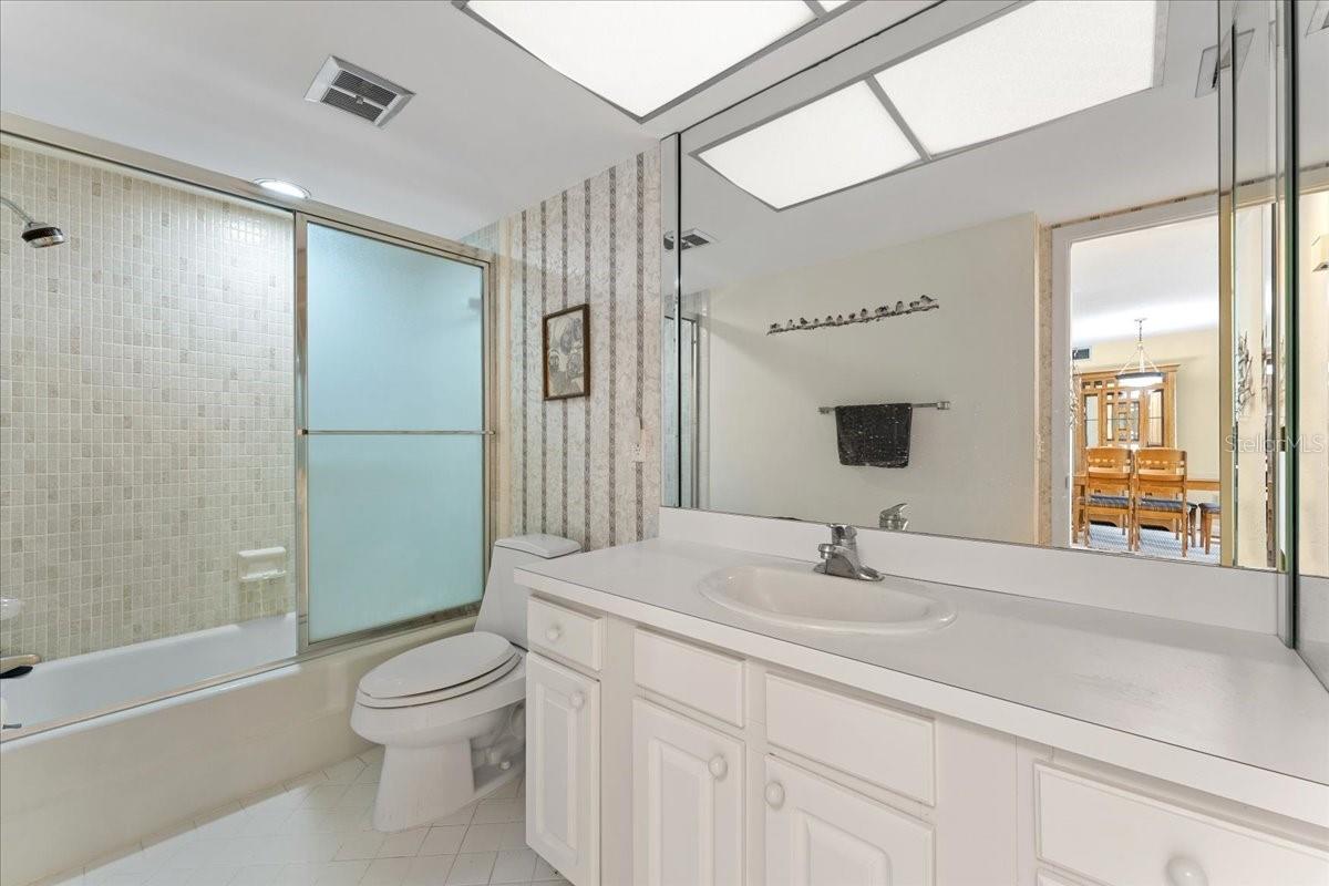 BAYWAY ISLES POINT BRITTANY FIVE - Residential