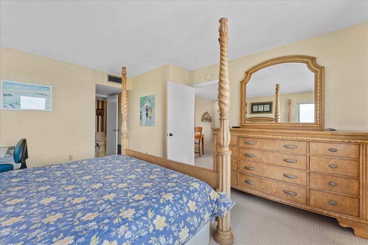 BAYWAY ISLES POINT BRITTANY FIVE - Residential