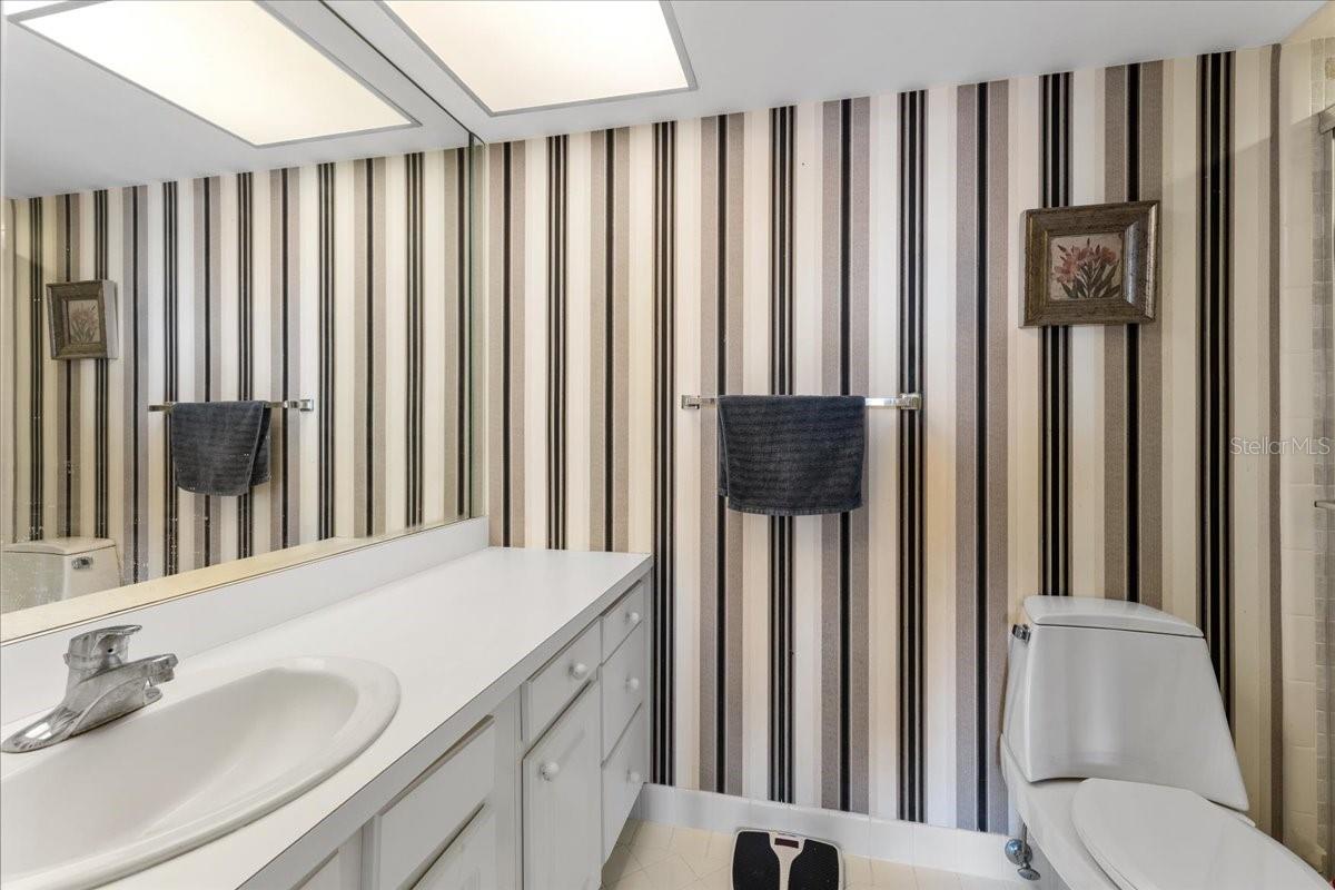 BAYWAY ISLES POINT BRITTANY FIVE - Residential