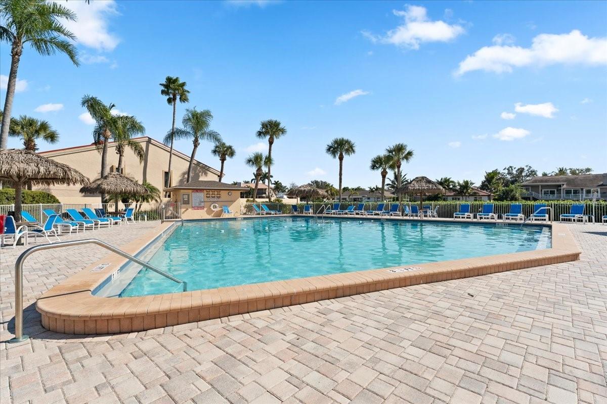 BAYWAY ISLES POINT BRITTANY FIVE - Residential