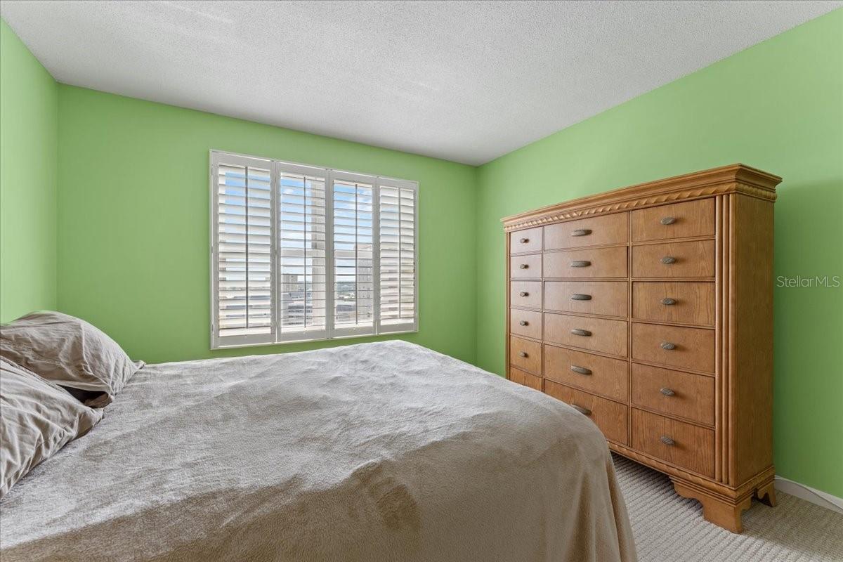 BAYWAY ISLES POINT BRITTANY FIVE - Residential