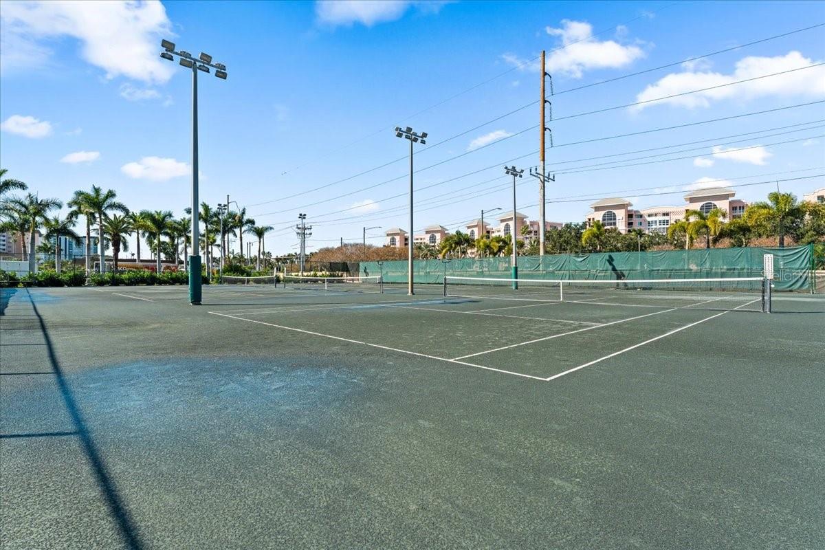 BAYWAY ISLES POINT BRITTANY FIVE - Residential
