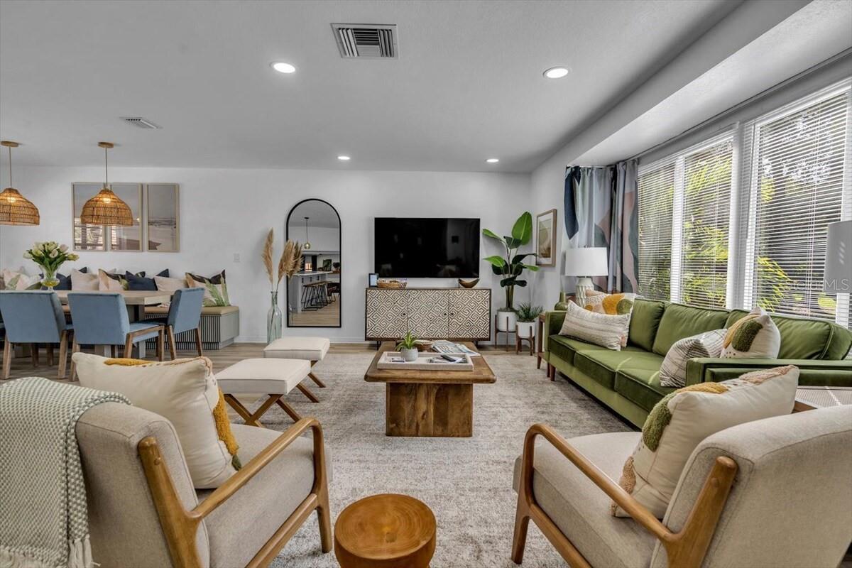 WHISPERING PINES FOREST 5TH ADD - Residential