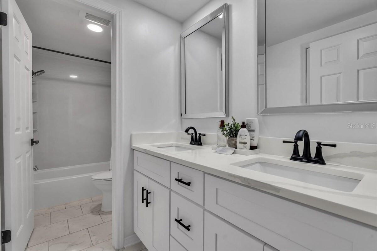 WHISPERING PINES FOREST 5TH ADD - Residential