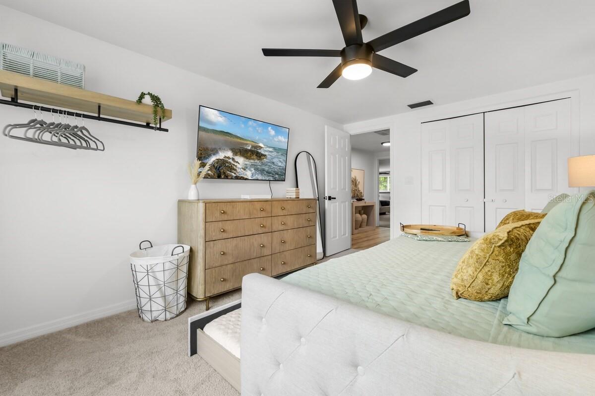 WHISPERING PINES FOREST 5TH ADD - Residential