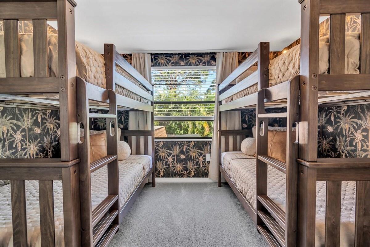 WHISPERING PINES FOREST 5TH ADD - Residential